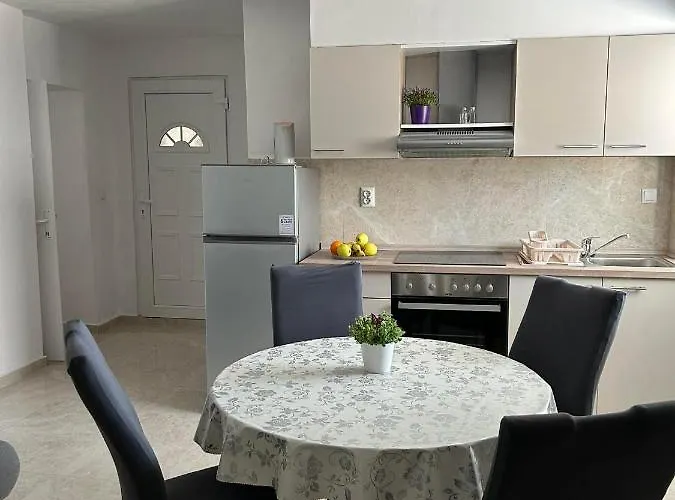 Apartment Biser Jadrana